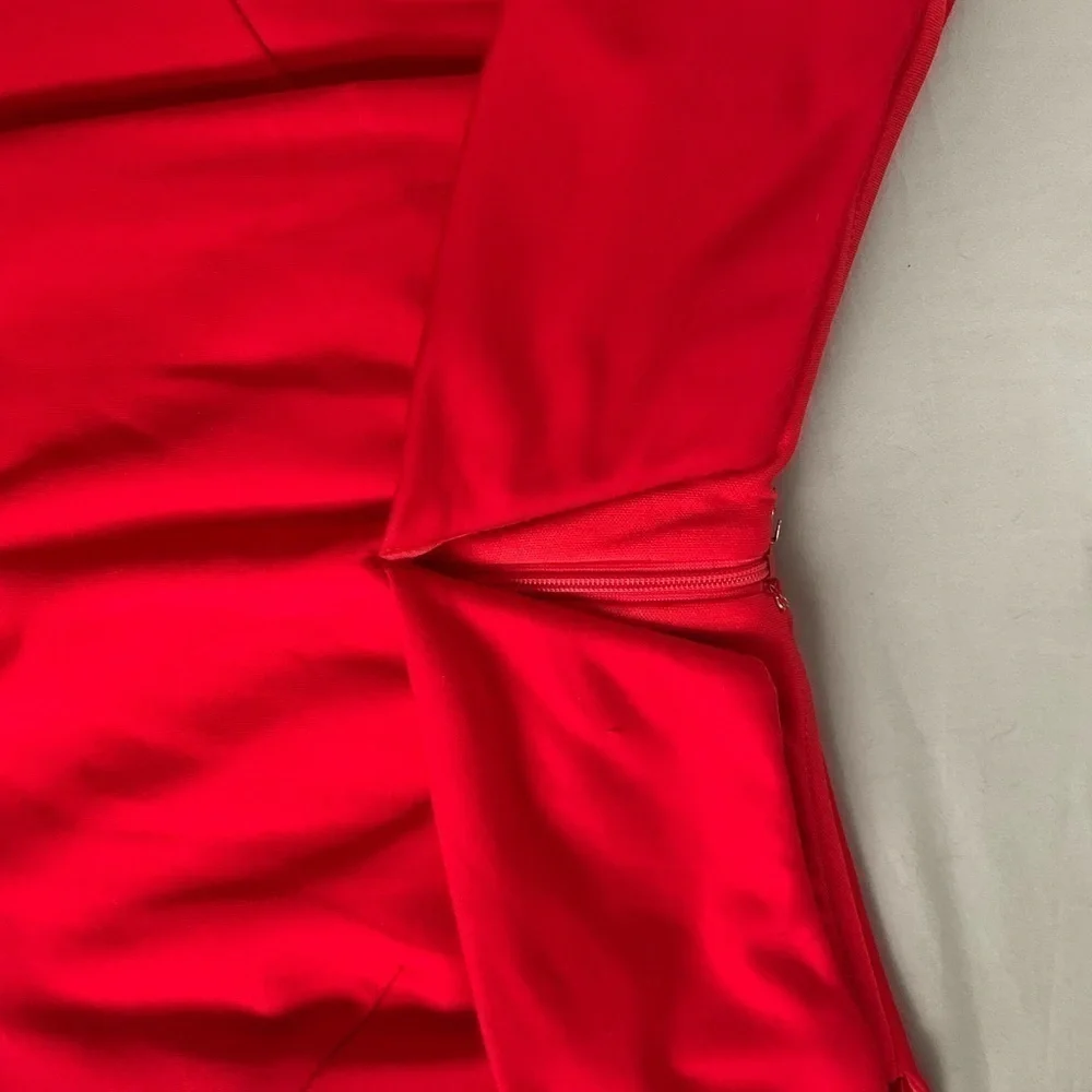 FOREVER 21 off- the- shoulder v-neck holiday sexy cocktail dress - Picture 7 of 7